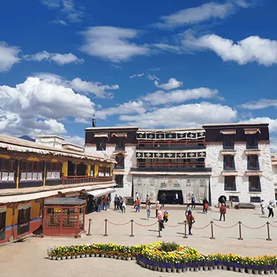 Potala Palace and the Spread of Buddhism Across Asia